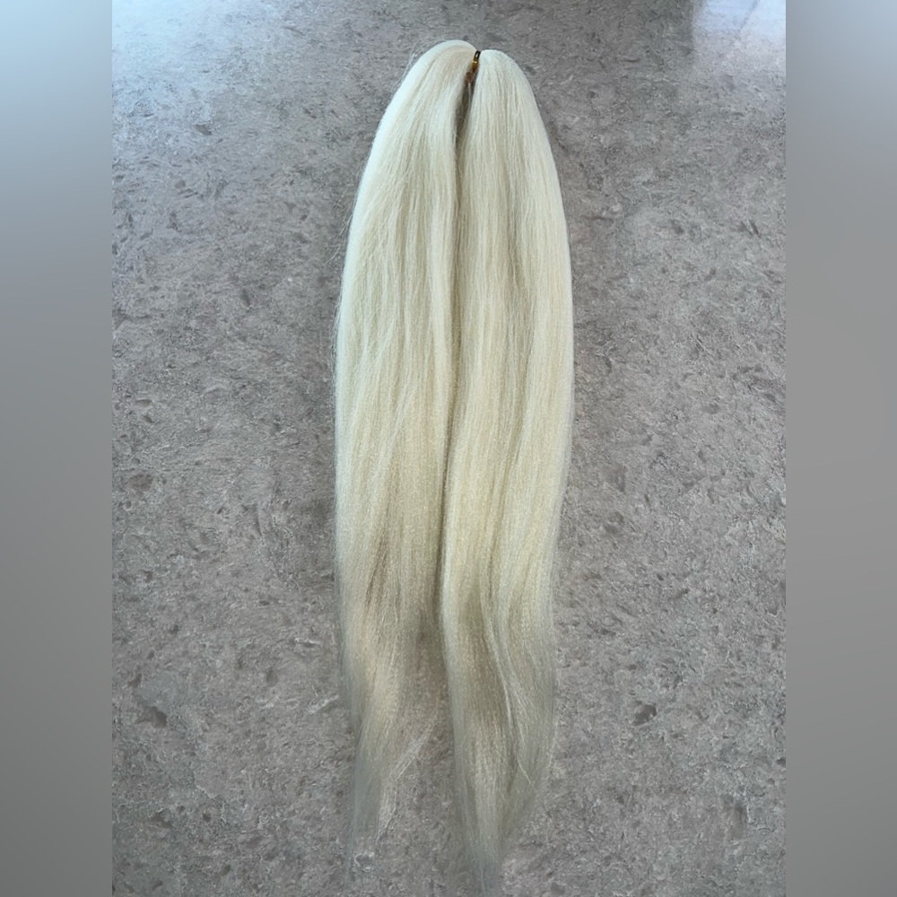 PRE-STRETCHED BRAIDING HAIR EXTENSIONS #613!!!!